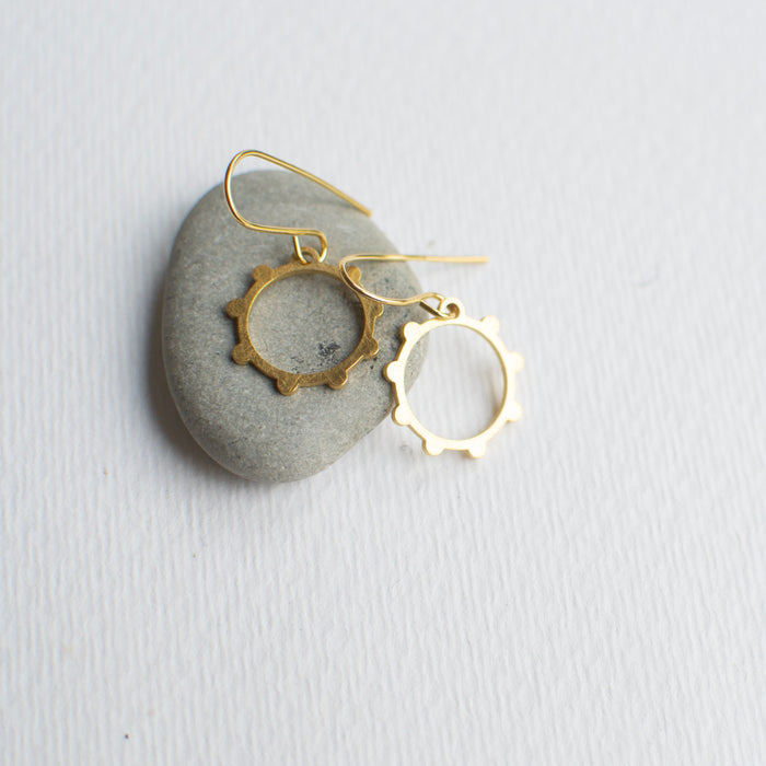SALE26 - Cirk - AURA - earhoops