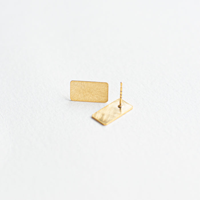 TRISK rectangle studs