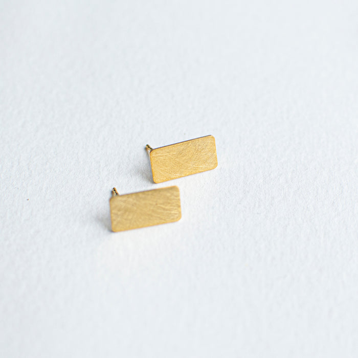 TRISK rectangle studs