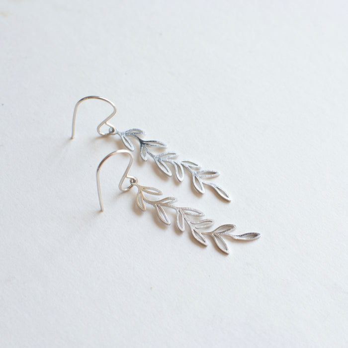 FLORA Botanicals -  long Garland Leaves