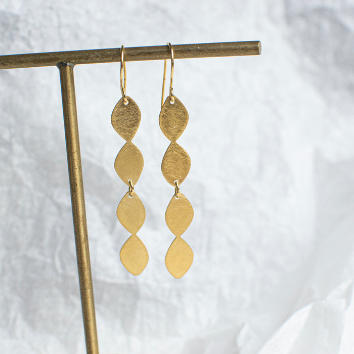 Fragments - long earhooks -  My kind of sustainability