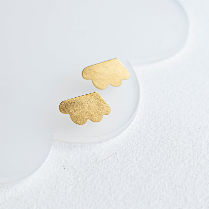 SALE26 - INTO THE CLOUDS earstuds