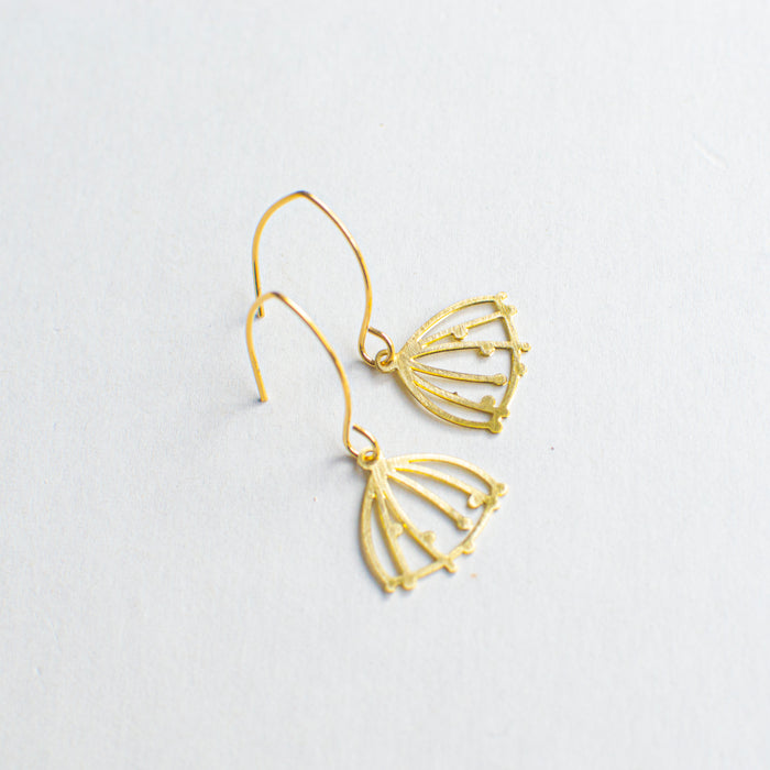 FLORA Dille earhooks - last pieces!