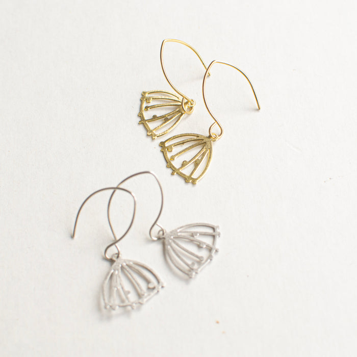 FLORA Dille earhooks - last pieces!