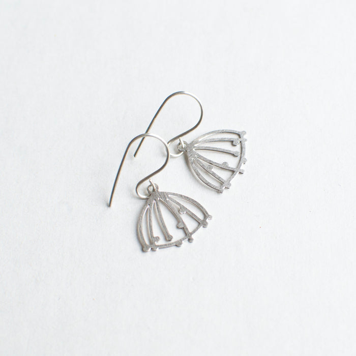 FLORA Dille earhooks - last pieces!