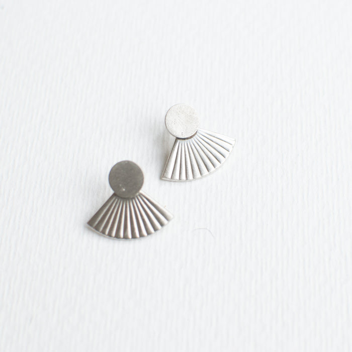 SALE26 - Frida - Fan earstuds
