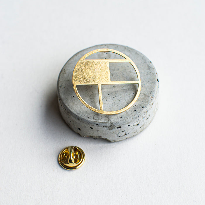 InterBelle - Brooch Window
