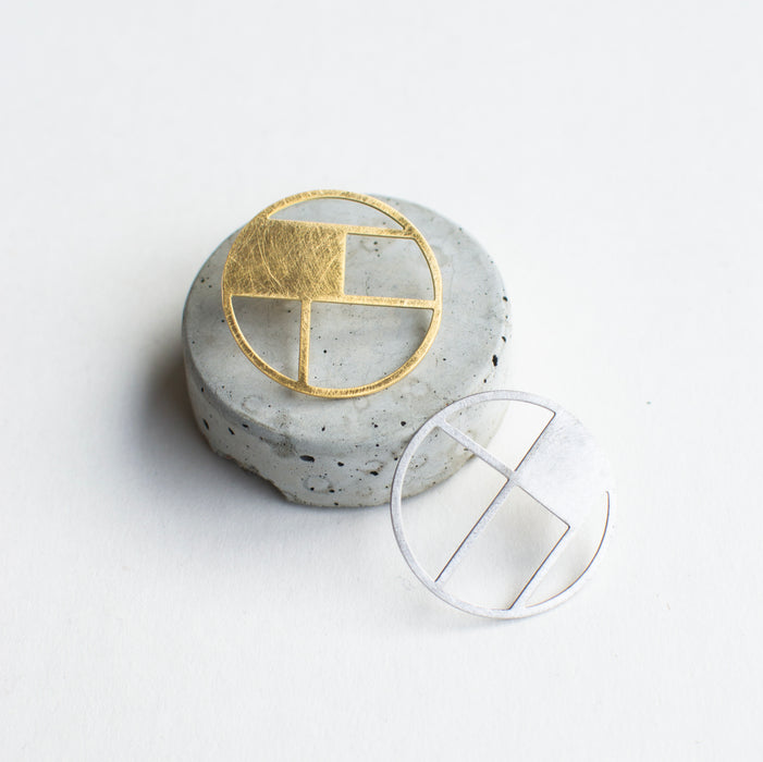 InterBelle - Brooch Window