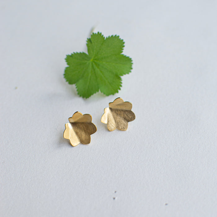 Milla - vrouwenmantel - earstuds petites