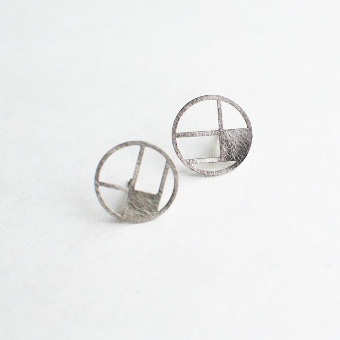 InterBelle - Windows - Small round studs