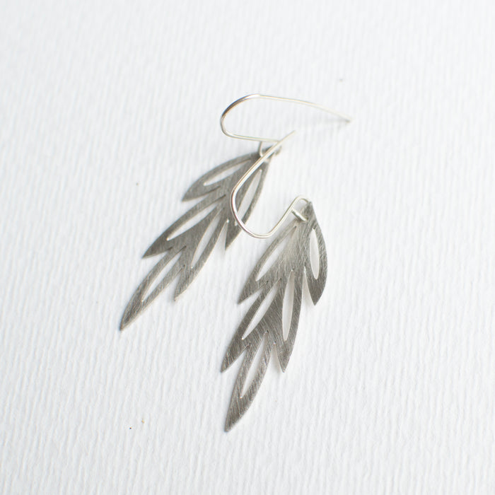 SALE26 - FLORA - Thyme earhooks