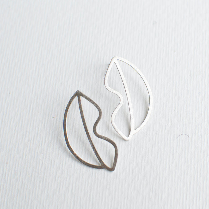 SALE 26 - GUSTA - Lips small earstuds