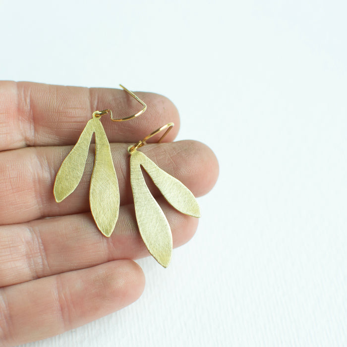 SALE26 - SEA ME - Seaweed statement earhooks