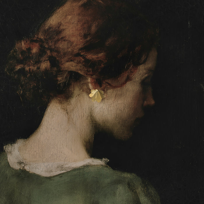 Milla - vrouwenmantel - earstuds medium